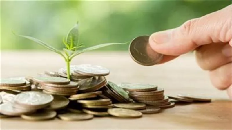 الإفتاء تجيب.. هل يجوز للزوجة الذهاب للمسجد والتبرع له دون إذن زوجها؟