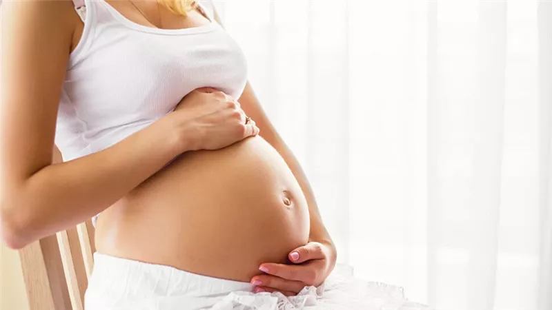 الإفتاء تجيب.. ما حكم الزوجة التي ترفض الحمل؟