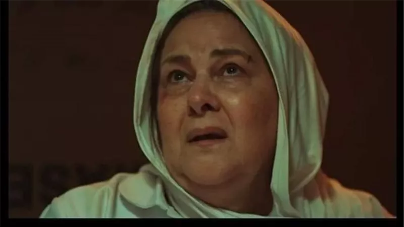 حالتها النفسية سيئة.. تطورات الحالة الصحية لـ دلال عبد العزيز