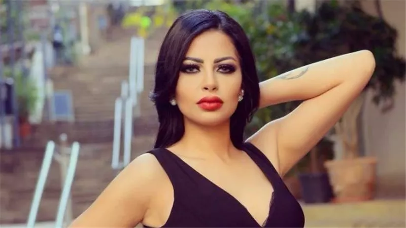 آخر ظهور للمطربة سمر داخل سيارتها على طريق سريع.. وصلة رقص ولايف| شاهد 