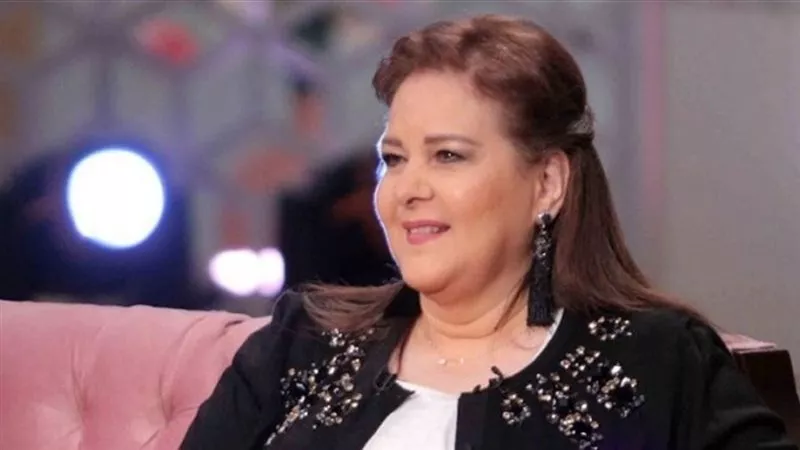 عاجل..وفاة الفنانة دلال عبدالعزيز