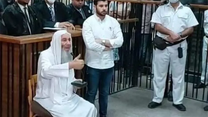 رفعوا شعار الدماء.. هجوم ناري من محمد حسان على الإخوان في شهادته بقضية داعش