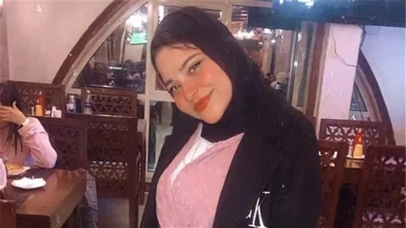 مش عايزة تتحجب.. أم تصدم ابنتها بسيارتها عمدًا وترفض ذهابها للمستشفى