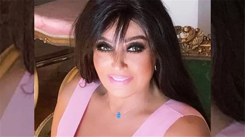 فستان مكشوف..هجوم على فيفي عبده بعد إطلالتها المثيرة | فيديو 