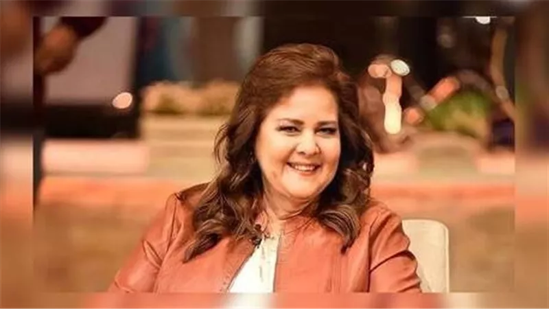 لن تصدق ما فعلته.. تفاصيل موقف مؤثر في حياة دلال عبد العزيز | شاهد