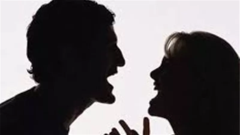 الإفتاء تحسم الجدل.. هل من حق الزوجة عدم إبلاغ زوجها براتبها؟| فيديو