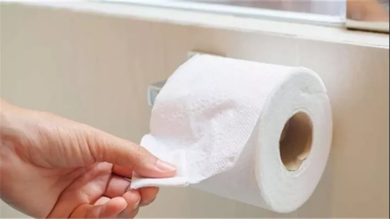 الإفتاء تحسم الجدل.. هل يجوز الاستنجاء بالمناديل الورقية؟