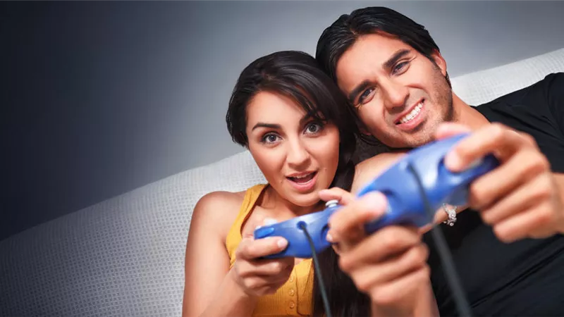  مكافأة للزوج بعد مساعدته في أعمال المنزل.. ألعاب الفيديو لتحفيز الرجال 