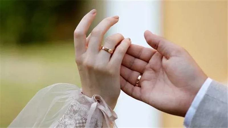 بعد إثارته الجدل..أول تعليق من دار الإفتاء على دعوات زواج الـ بارت تايم 