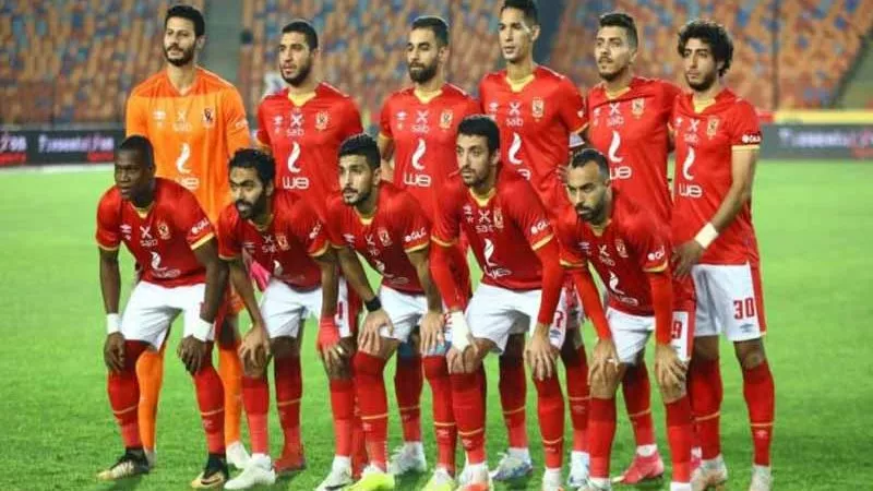 بالأسماء.. شوبير يعلن مفاجأة بشأن الراحلين عن الأهلي فى الصيف