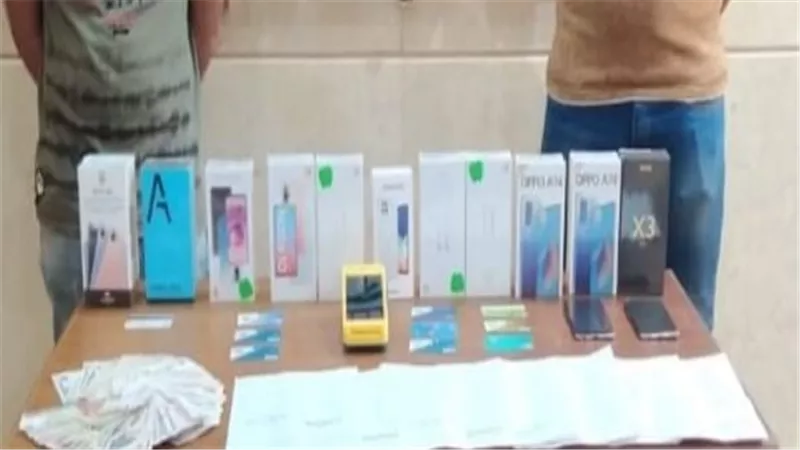 عصابة تحديث البيانات.. تفاصيل سقوط المتهمين بسرقة أرصدة المواطنين بالبنوك | فيديو