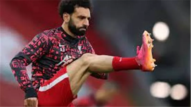 مصير الفرعون..أسطورة ليفربول يحسم الجدل حول رحيل محمد صلاح