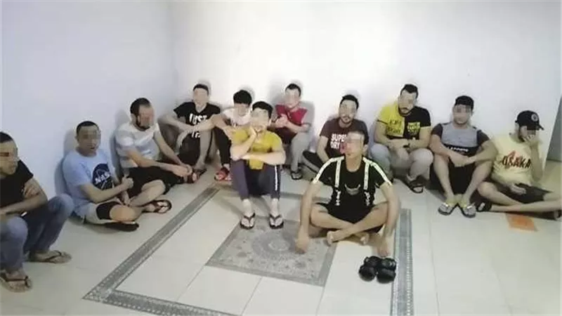 حبال وأسلاك وسرنجات..حكاية أدوات تعذيب عُثر عليها داخل فيلا بها 80 محتجزًا بالمقطم 
