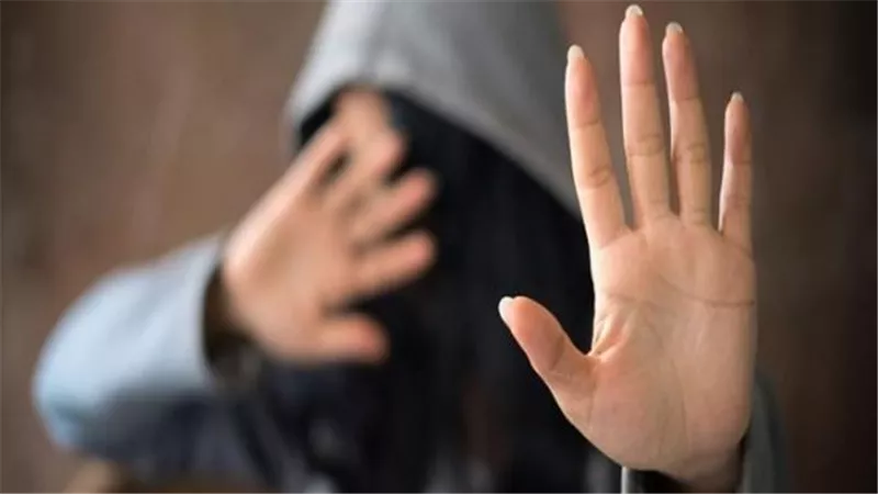 هتك عرض لاعب..السجن 10 سنوات لكابتن كرة شهير 