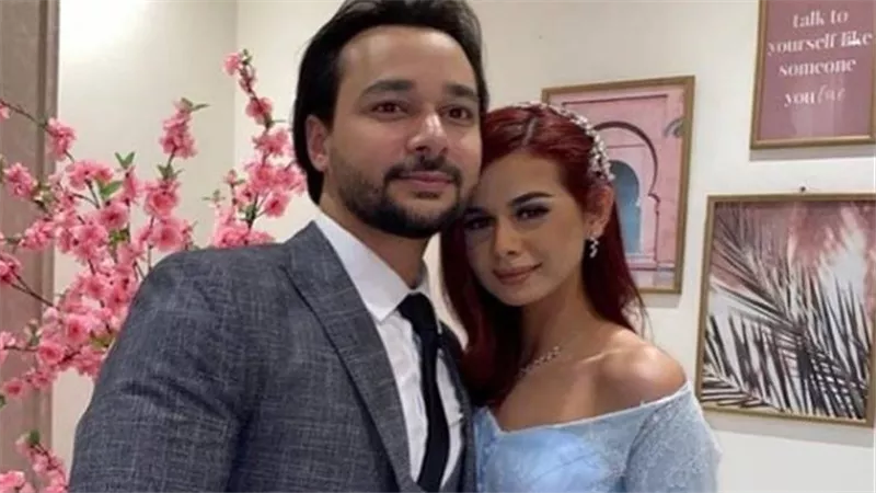 مش عايز أفضحك.. زوج منة عرفة يهدد بفضح مديرة أعمالها السابقة
