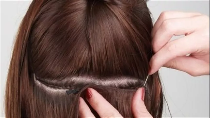 لو شعرك وقع.. 3 حالات شرعية تحسم موقفك من ارتداء الباروكة