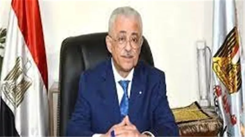 مدرسة فيكتوريا كولدج تتحدى وزارة التعليم وتتجاهل كل الإجراءات الاحترازية الخاصة بكورونا