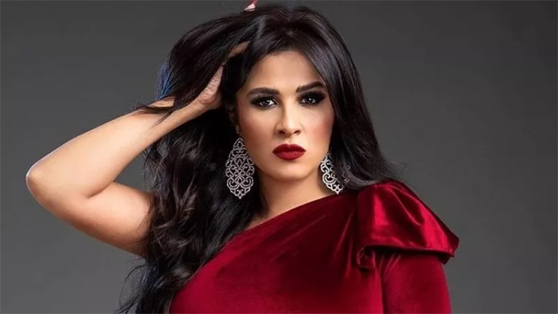 شوفت الموت بعيني.. رسالة مؤثرة من ياسمين عبد العزيز في أول ظهور لها منذ مرضها