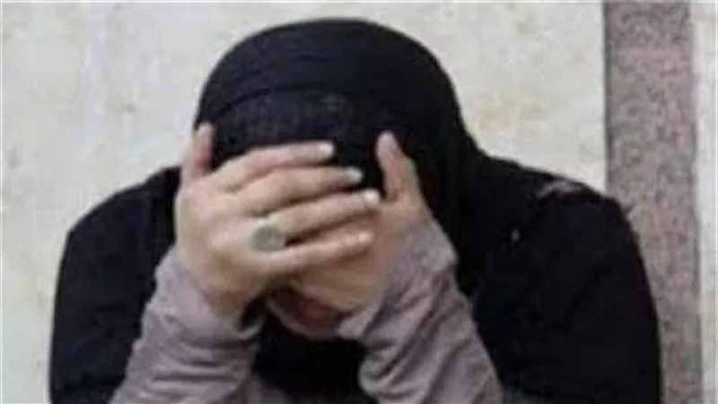 رجع بدري وضبطنى مع عشيقي.. اعترافات مثيرة للمتهمة بمحاولة قتل زوجها بـ 14 طعنة