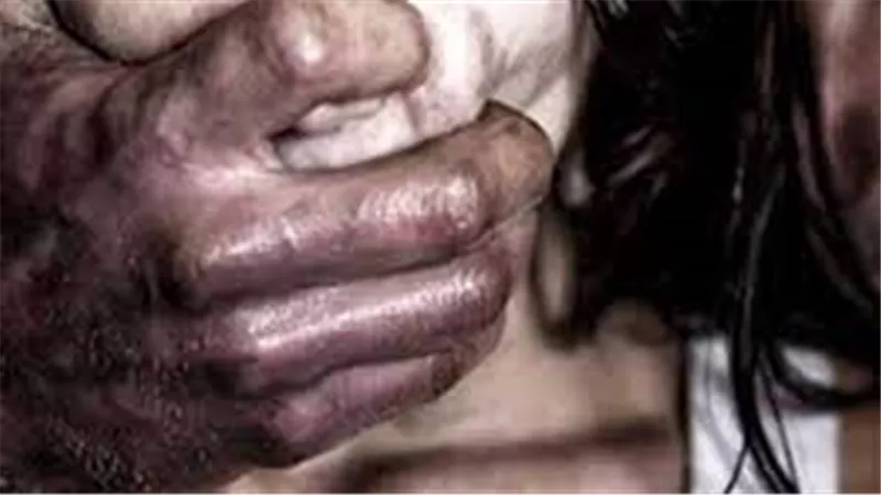 تفاصيل صادمة..أب يذبح ابنته بعد الاعتداء عليها جنسيا بالفيوم 