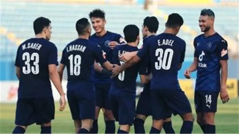 رسميًا.. بيراميدز يضم نجم الأهلي السابق 