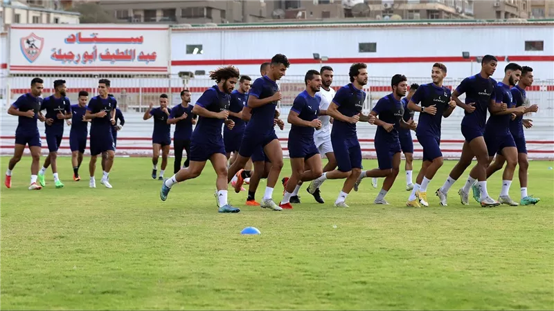 مشادة مع كارتيرون..تفاصيل تمرد لاعبي الزمالك ورفضهم خوض التدريبات 