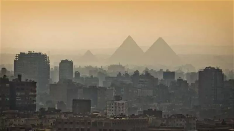 الأرصاد تحذر من شبورة وأمطار على هذه المناطق.. حالة الطقس غدا الأحد 3-10-2021 