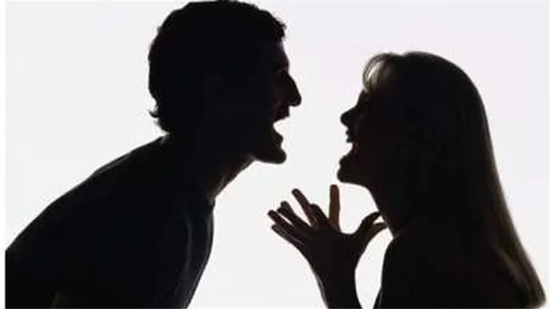  اتجوز بشقى عمري واحدة قد بنتي.. مدرسة تطلب الطلاق بعد 20 سنة زواج