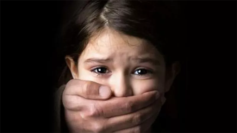 تفاصيل صادمة.. القصة الكاملة لهتك عرض طفلة الطالبية على يد ترزي حريمي