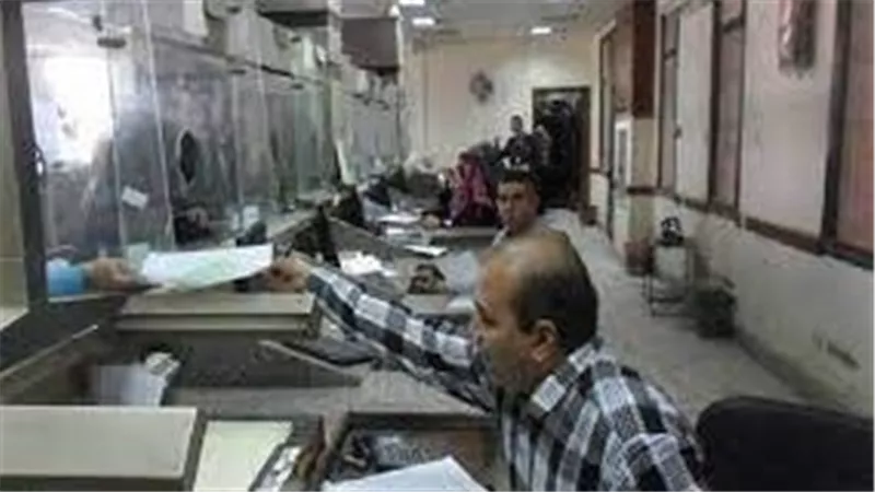 الفصل والغرامة والحبس.. عقوبات تطبق على هؤلاء الموظفين بداية من ديسمبر 2021