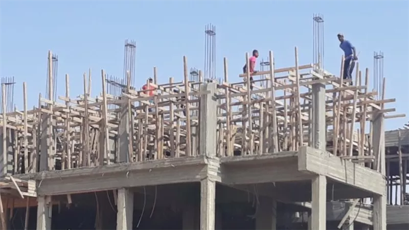 الحكومة تحسم الجدل.. حقيقة إعفاء القرى من تراخيص البناء