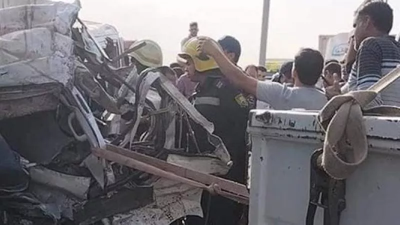 ميكروباص أمامه تريلا وجثث تحولت لأشلاء.. المشهد الأخير بحادث الطريق الدائري الأوسطى