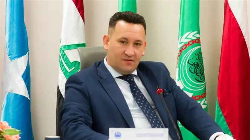 اقتصادي: تثبيت فيتش التصنيف الائتماني لمصر عند 