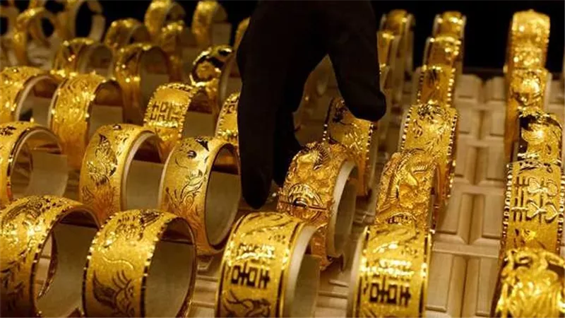 تحرك جديد..أسعار الذهب اليوم الأحد 24-10-2021 