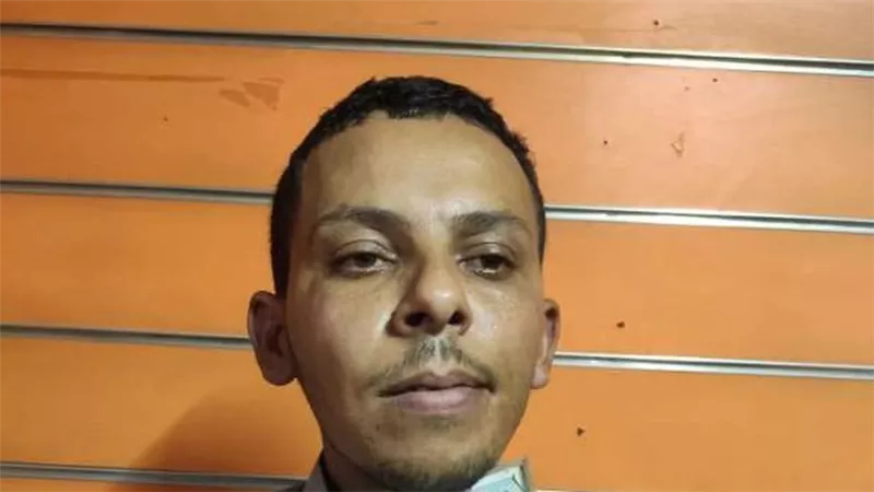  راح يبيع التليفون..سقوط «الحرامي الغبي» بعد نشر صورته على فيسبوك الضحية
