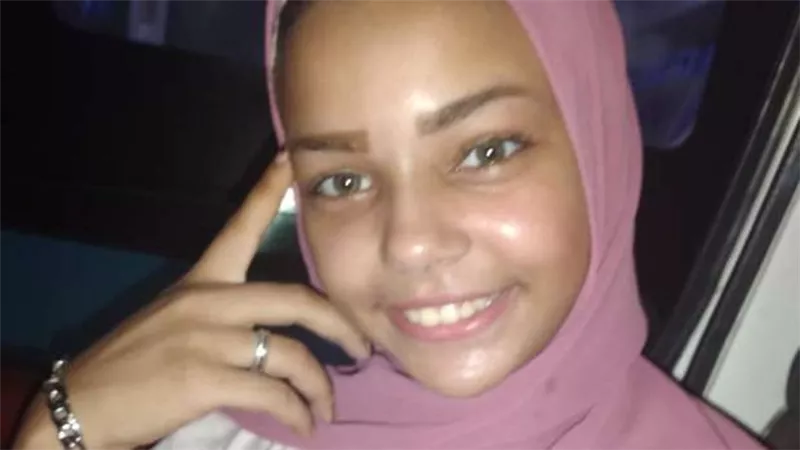 دموع الأب لم تجف.. أول صور للطفلة ضحية الاعتداء والقتل بالإسكندرية | شاهد