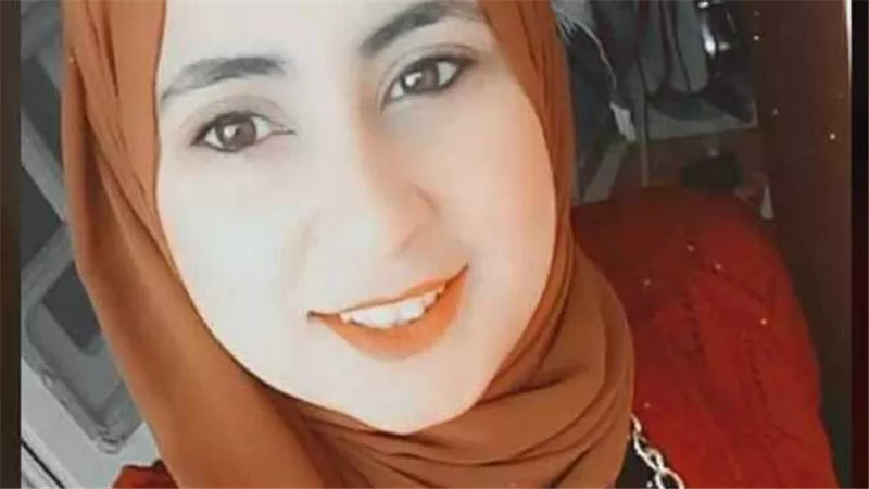 شقيقها أشعل النيران فيها بسبب الميراث.. تفاصيل صادمة في مصرع فتاة بعد يومين من احتراقها بالدقهلية