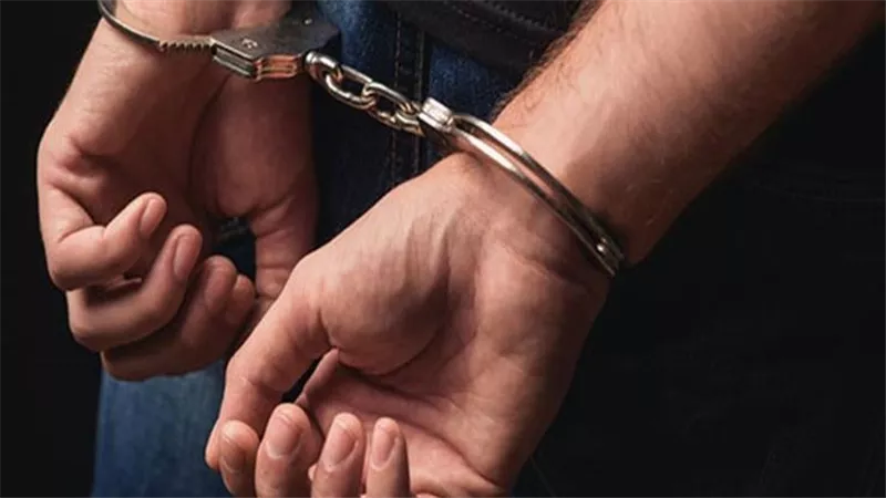 جريمة هزت الإسكندرية.. تفاصيل ضبط المتهم بقتل والديه بطريقة مروعة