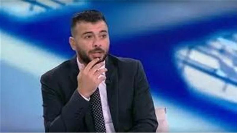 بلاش الحركات دي معايا.. عماد متعب ينفعل على الهواء بسبب مسئول بالأهلي|فيديو