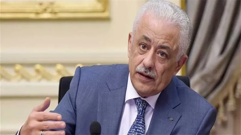 وزير التعليم يحسم الجدل.. حقيقة تعطيل الدراسة في المدارس