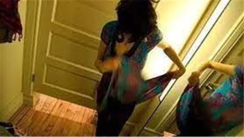 تفاصيل صادمة جديدة.. القصة الكاملة لتصوير النساء أثناء البروفة بمحل ملابس حريمي