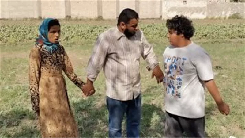يأكلان اللحوم النيئة ويسمعان ولا يتحدثان.. «المصل واللقاح» تعلق على إصابة طفلين بمرض نادر