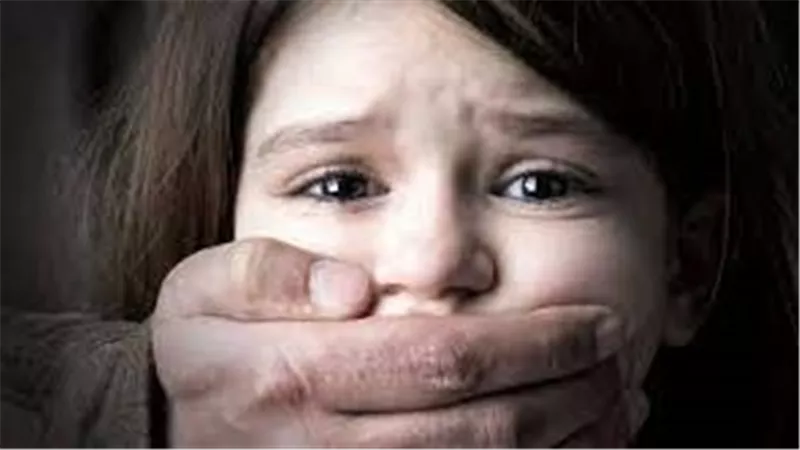 هتك عرض تلميذة أثناء درس خصوصي.. تفاصيل مثيرة في إحالة مدرس في الدقهلية للجنايات