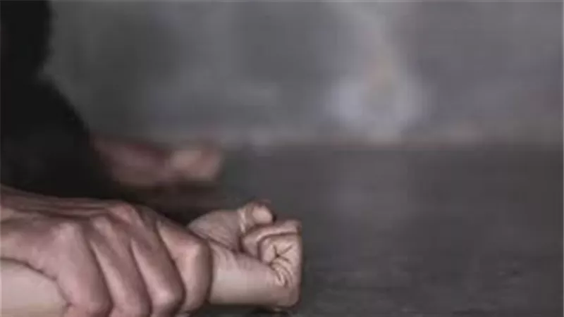 طلبت الرأفة بعد الطلاق.. تفاصيل حبس عامل بتهمة هتك عرض زوجته بالقوة في الدقهلية