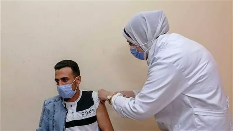 بيان عاجل.. الصحة تعلن إصابات ووفيات كورونا اليوم