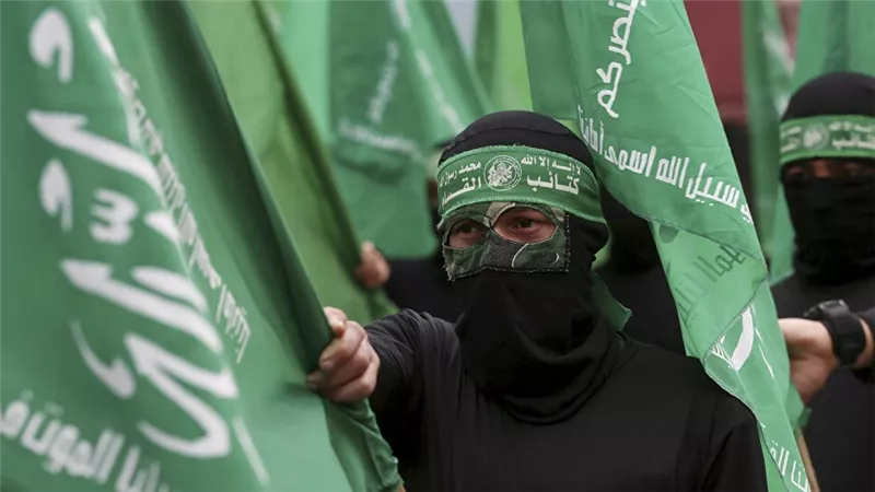 قيادي في حماس يحمّل الجناح العسكري المسؤولية عن حظر بريطانيا للحركة