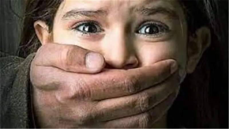 جريمة بشعة.. مصير أب اعتدى جنسيا على ابنتيه لمدة سنوات فى الجيزة