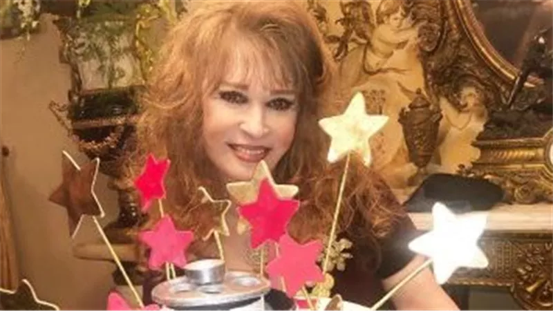 طلبت بس حظي وحش..لماذا لم تتزوج نيللي حتى اليوم؟ | فيديو