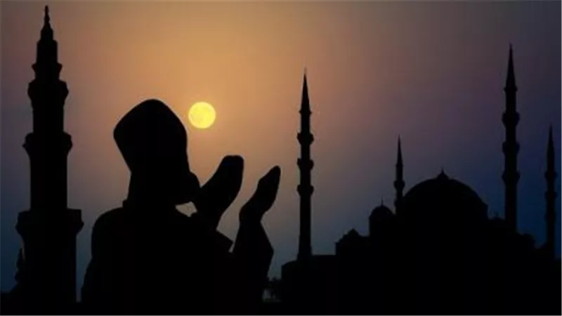  9 كلمات ترددها خلفك الملائكة..معجزات قيام الليل والدعاء