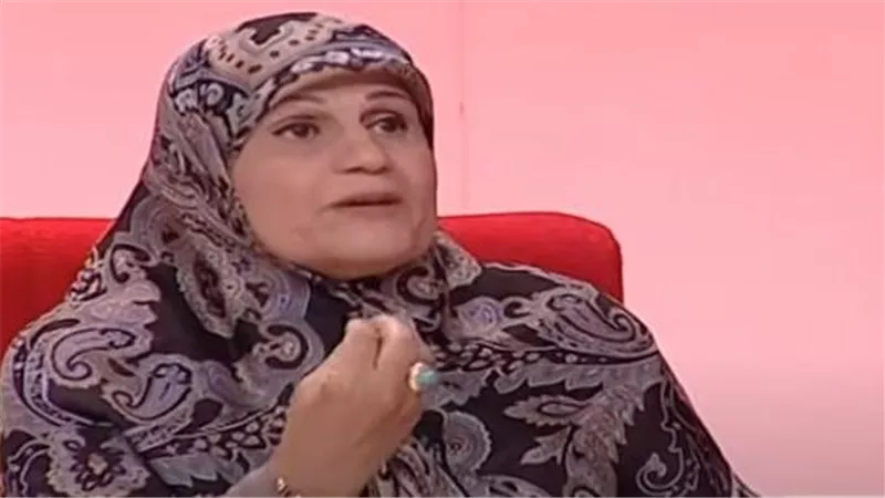 غيرة وحرمان..سيدة تستخدم قدرتها على الحسد وتصيب الناس بالعين عمدًا | فيديو